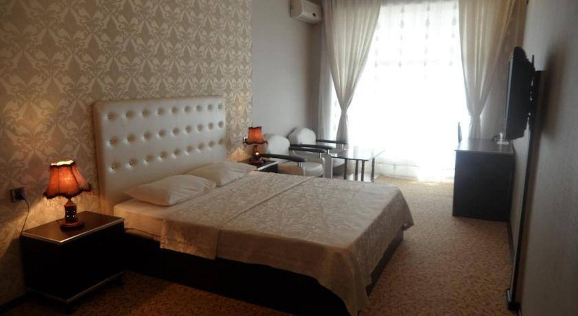 Avand Hotel Баку Екстер'єр фото
