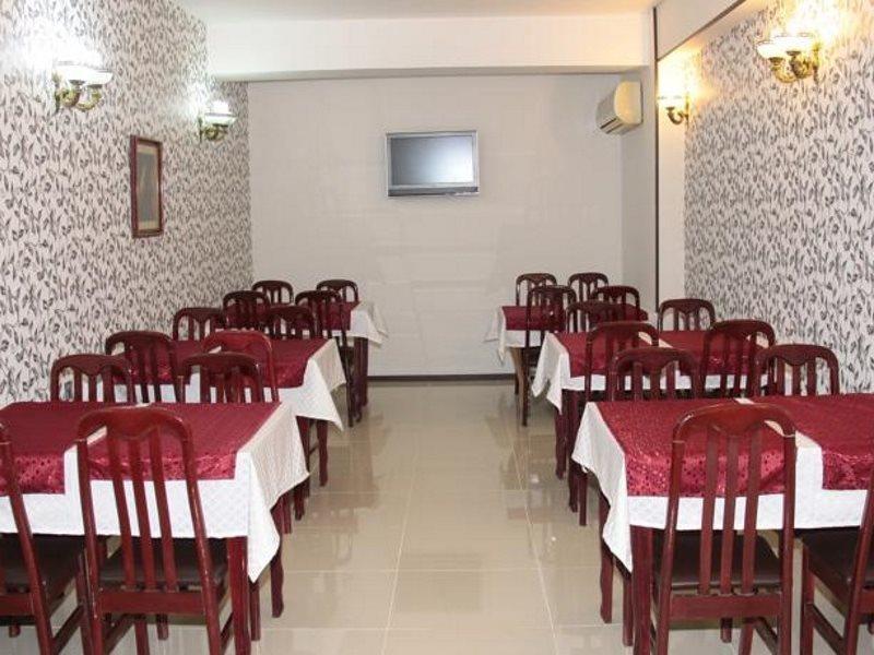 Avand Hotel Баку Екстер'єр фото