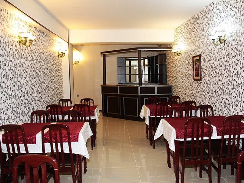 Avand Hotel Баку Екстер'єр фото