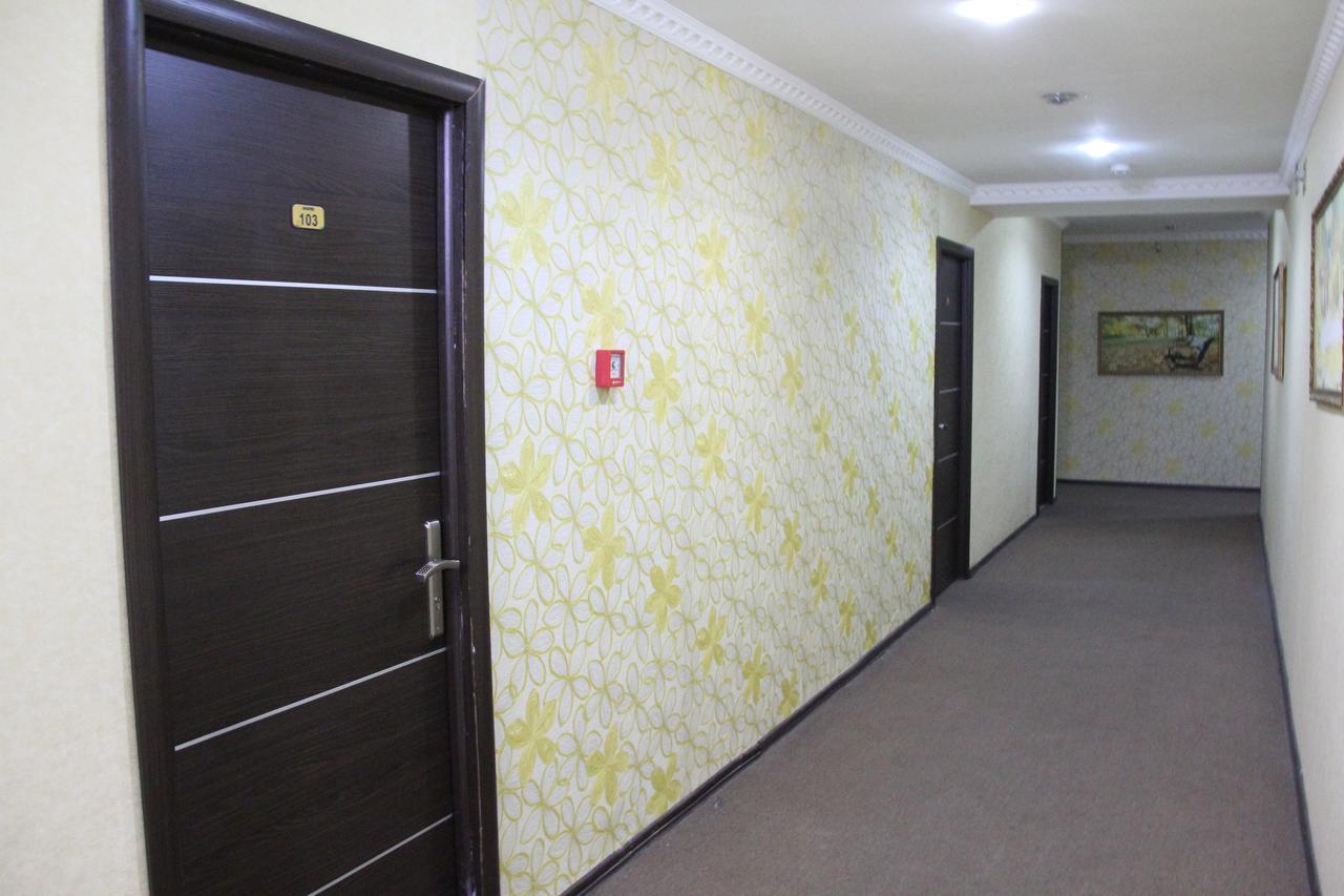 Avand Hotel Баку Екстер'єр фото