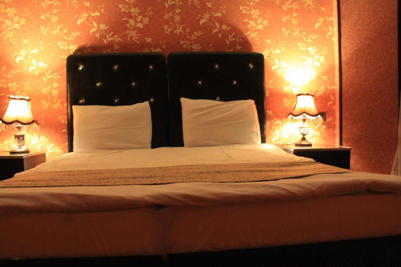 Avand Hotel Баку Екстер'єр фото