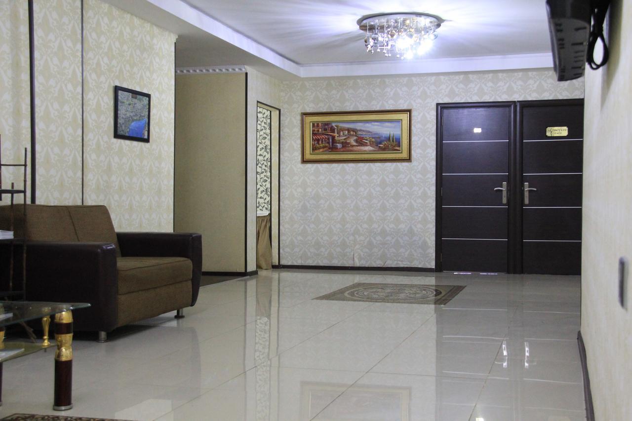 Avand Hotel Баку Екстер'єр фото