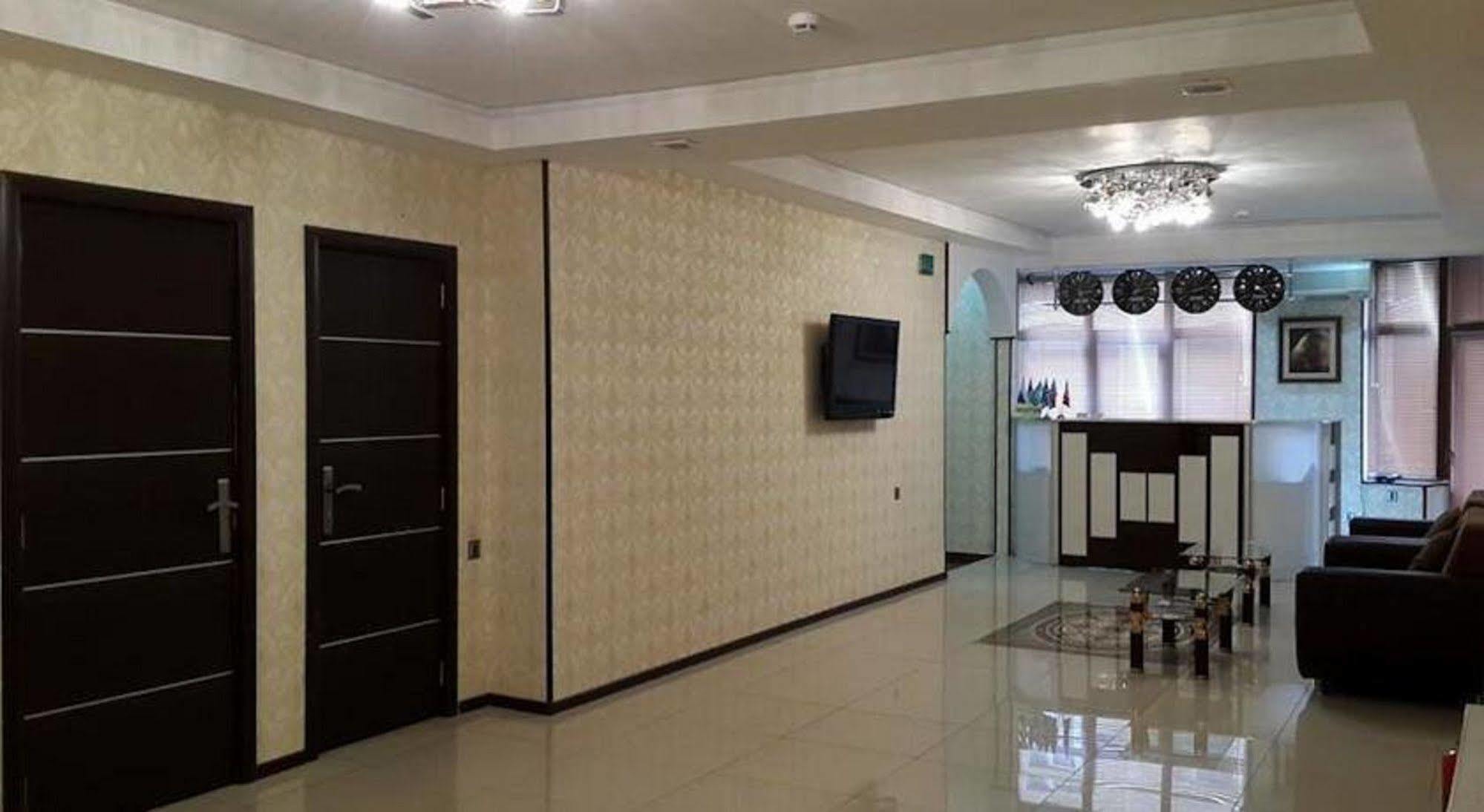 Avand Hotel Баку Екстер'єр фото