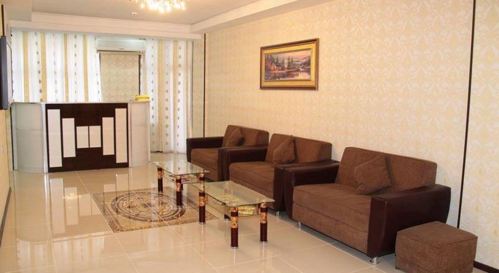 Avand Hotel Баку Екстер'єр фото