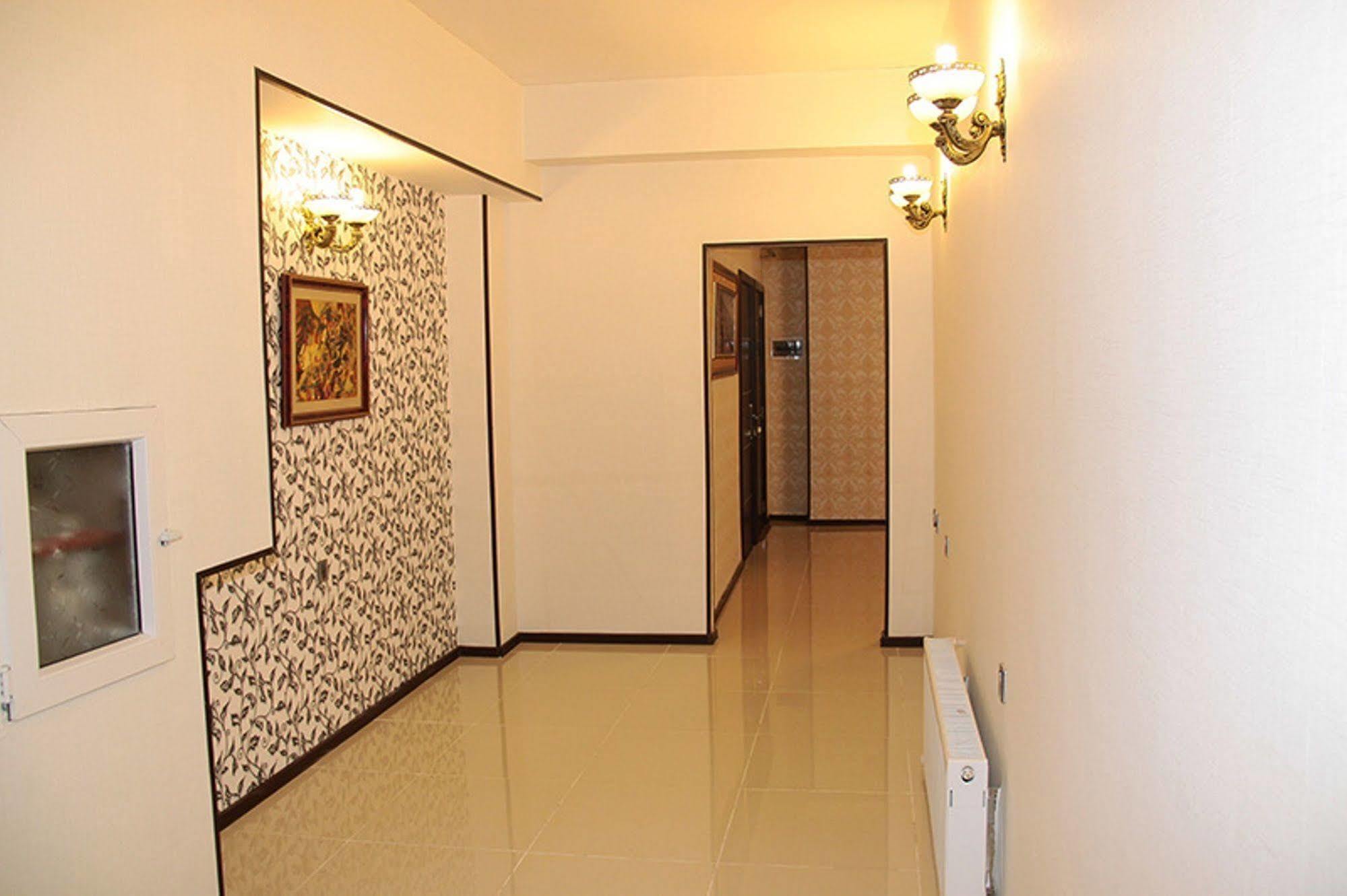 Avand Hotel Баку Екстер'єр фото